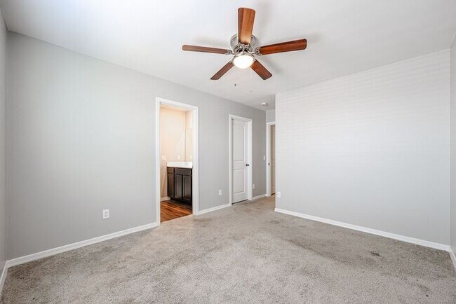 Building Photo - Home in Litchfield Park at Canyon Views! 5...