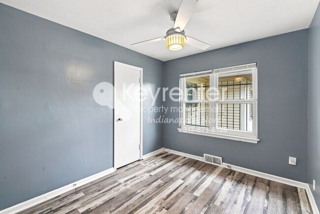 Building Photo - 4029 Forest Manor Ave