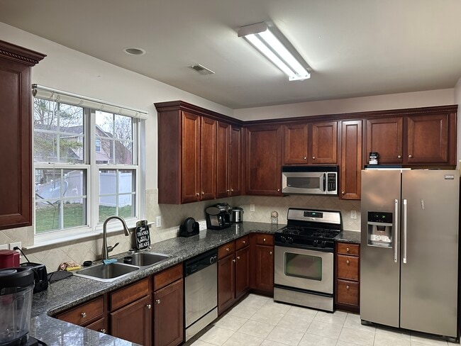 Building Photo - 15037 Taylor Ridge Ln