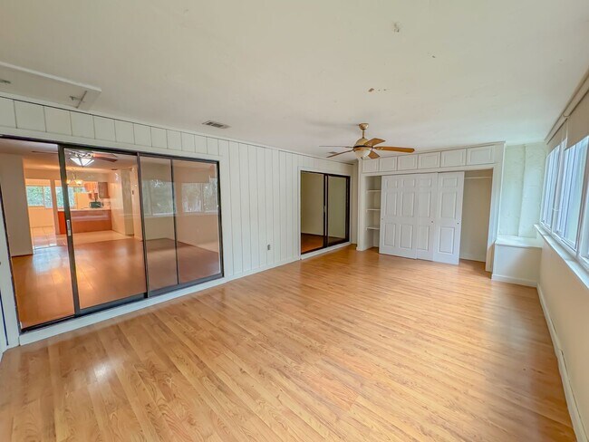 Building Photo - Bivens Lake South #2710