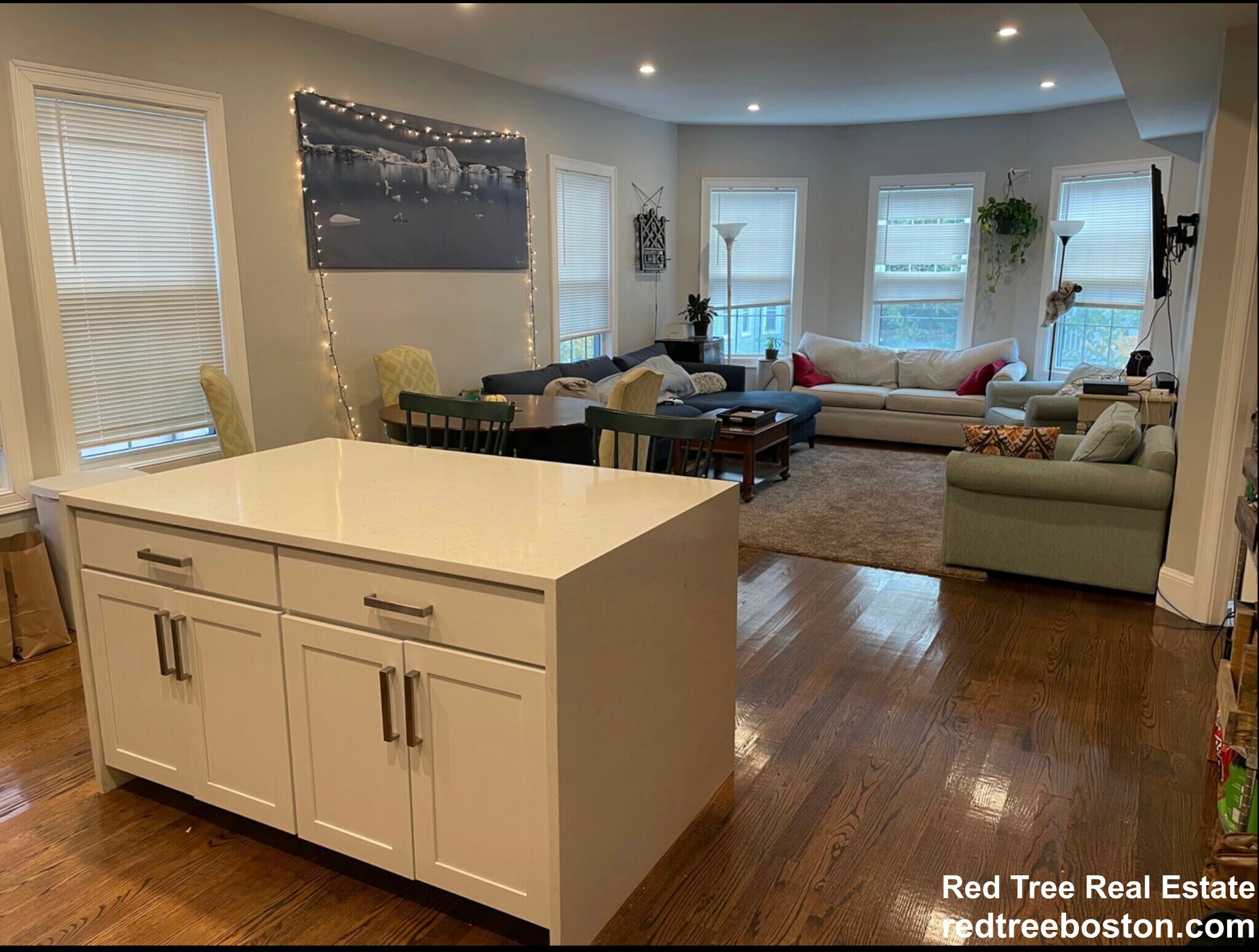 Building Photo - 91 Hillside St