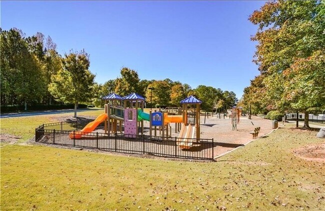 Building Photo - 612 Hanover Dr