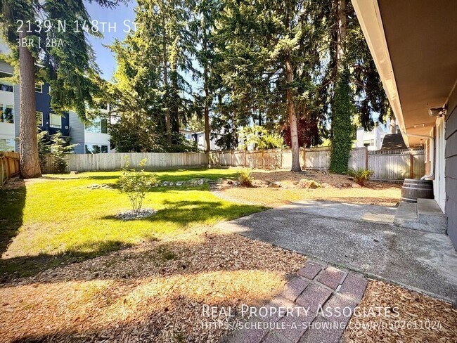 Building Photo - 2139 N 148th St