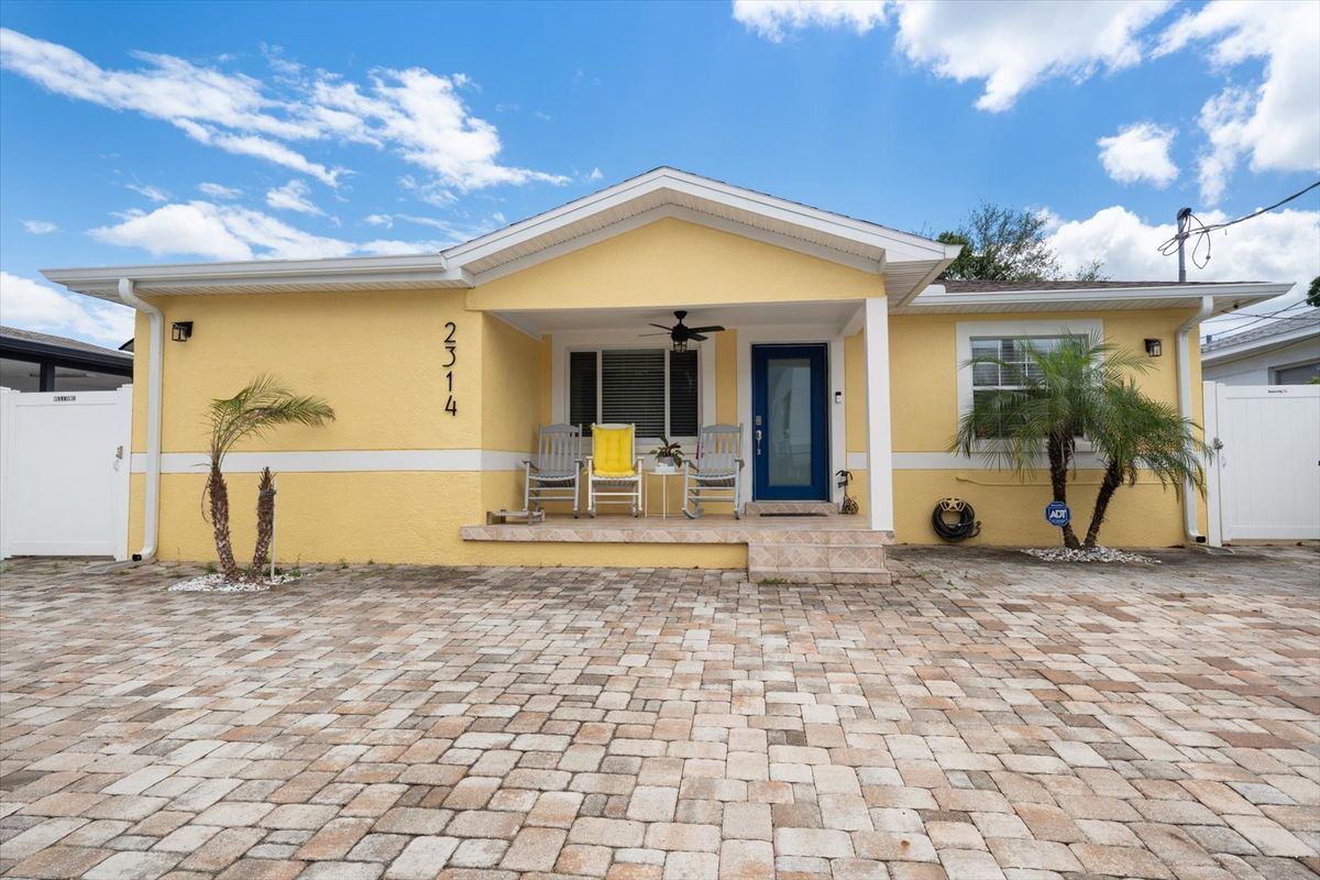 Building Photo - 2314 W Dewey St