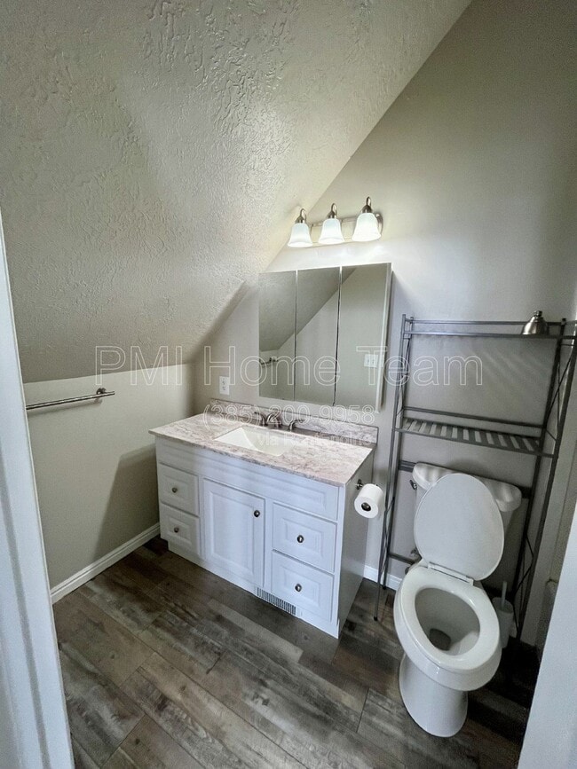 Building Photo - 1820 N 285 W