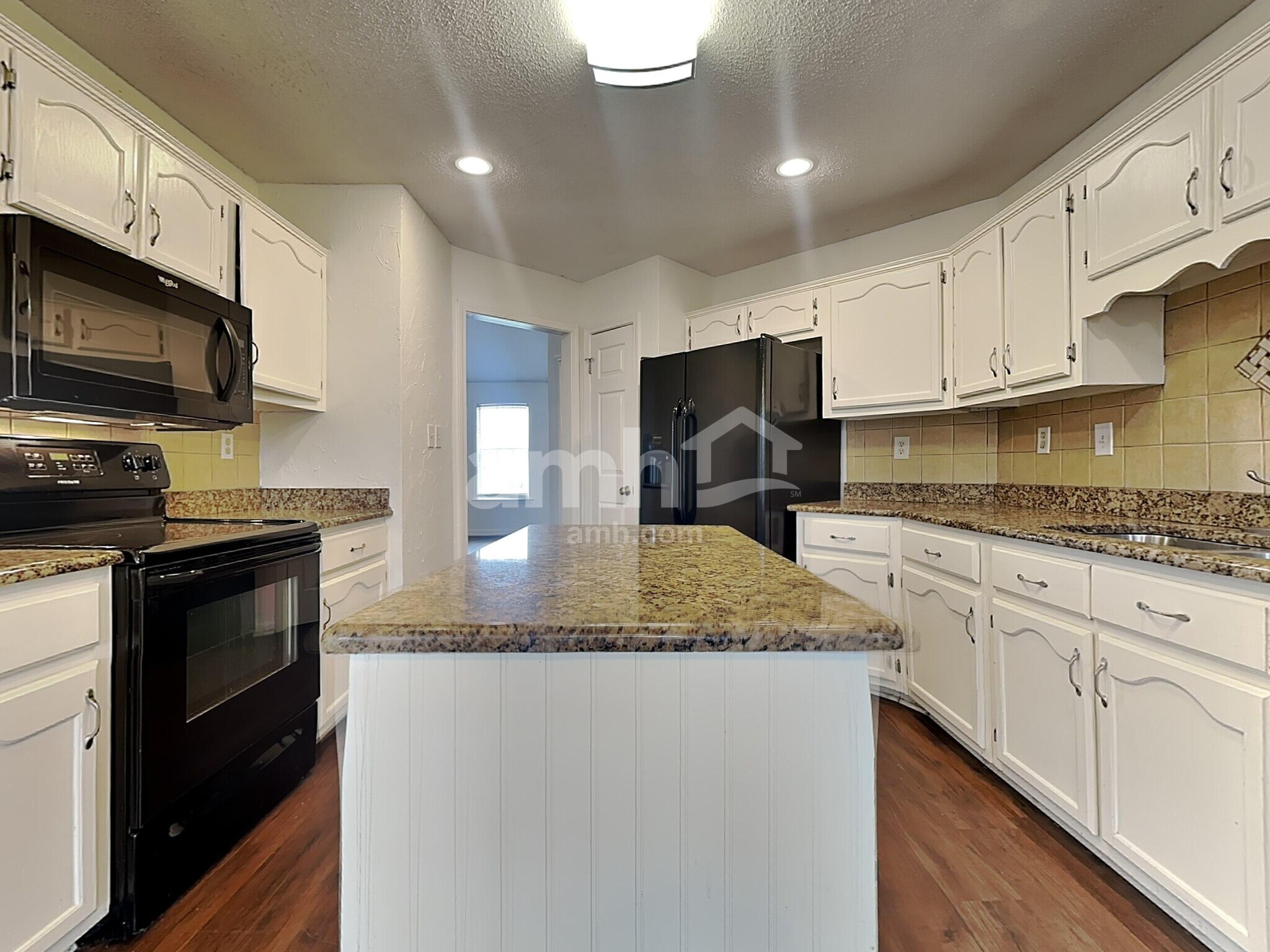 Building Photo - 245 Brookstone Cove