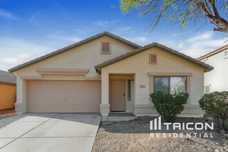 Building Photo - 16085 W Kendall St