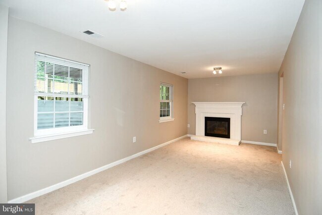 Building Photo - 14632 Tynewick Terrace