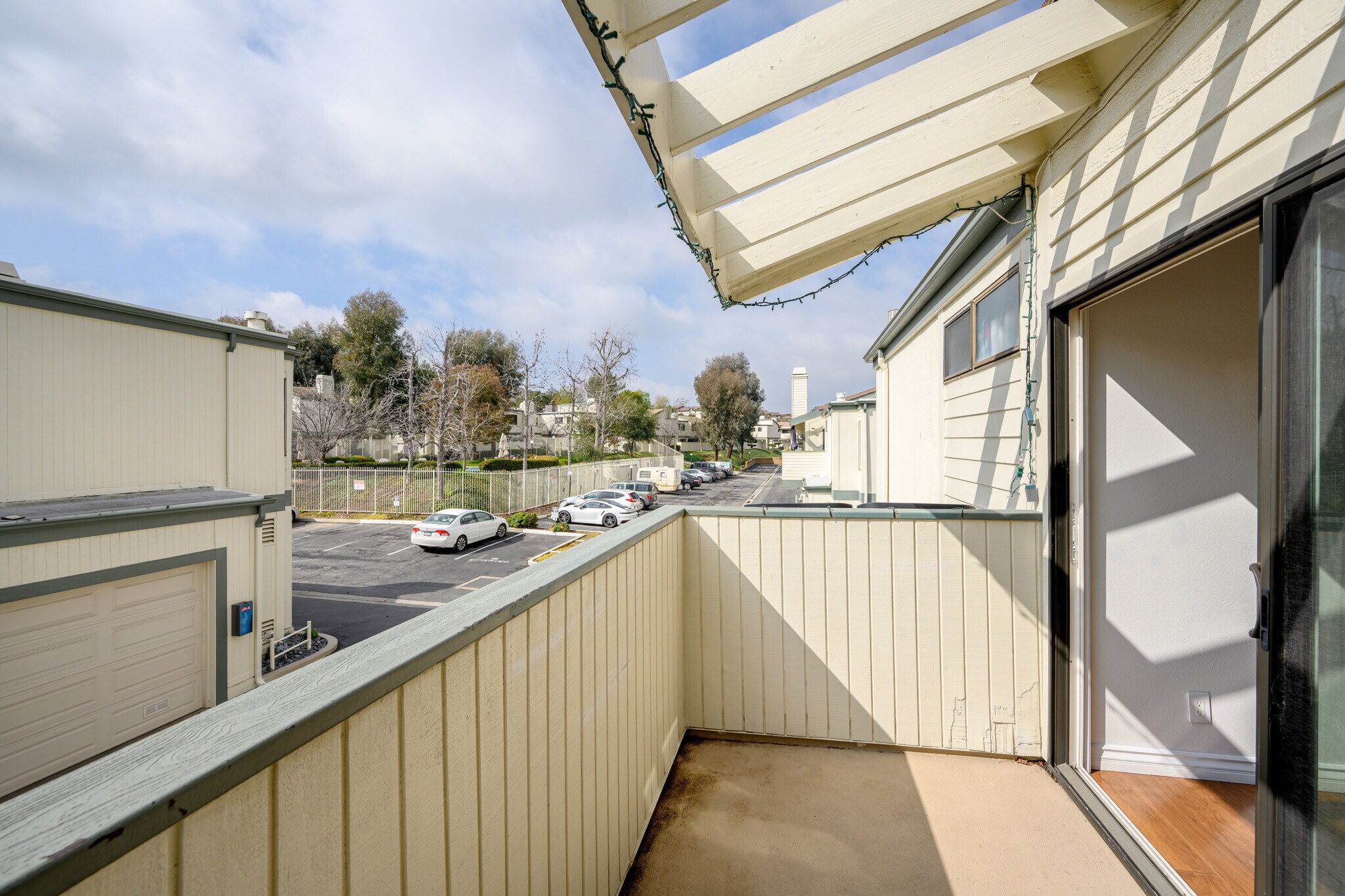 Building Photo - 10475 Newhome Ave