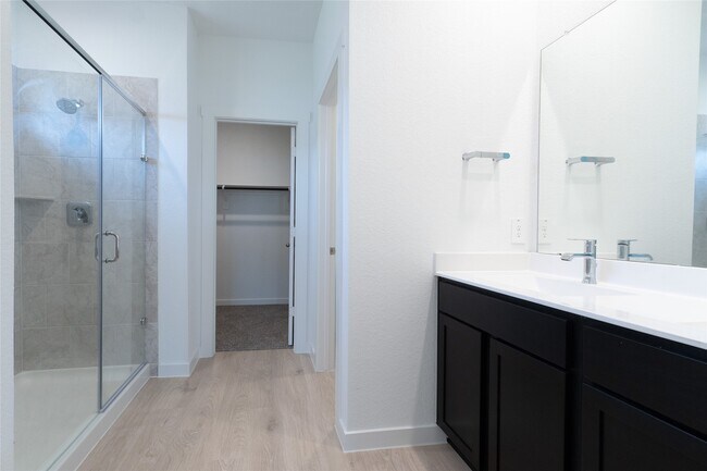 Building Photo - 30030 Foxtail Pne Ct
