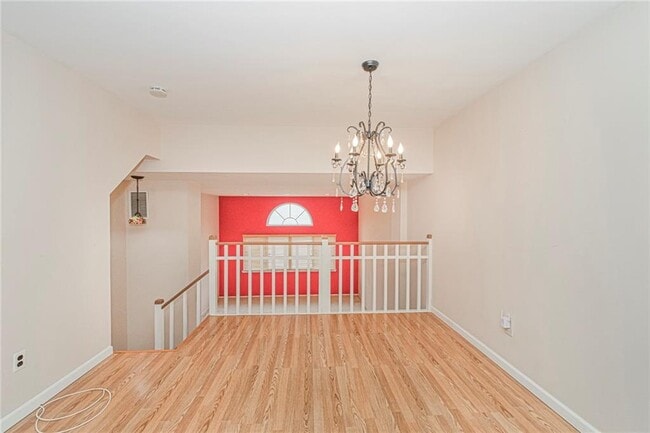 Building Photo - 709 Correll Ave