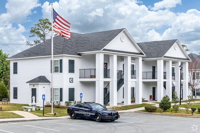 Building Photo - Baytree Villas