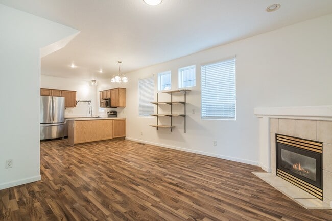 Building Photo - Super clean 3-bdrm/2-bath home in Kenton—C...