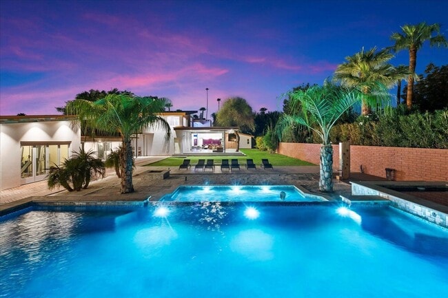 Building Photo - The Estate in Phoenix