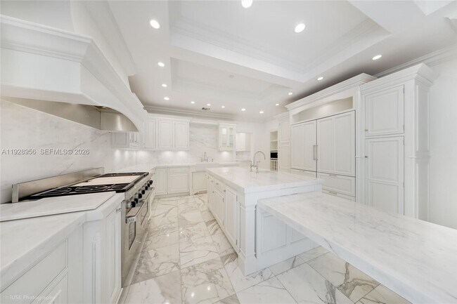 Building Photo - 55 Lagorce Cir