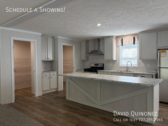 Building Photo - 107 Dayflower Cir