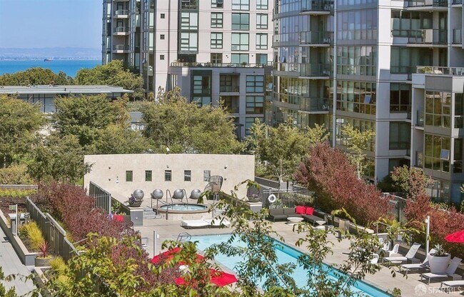 Building Photo - 435 China Basin St
