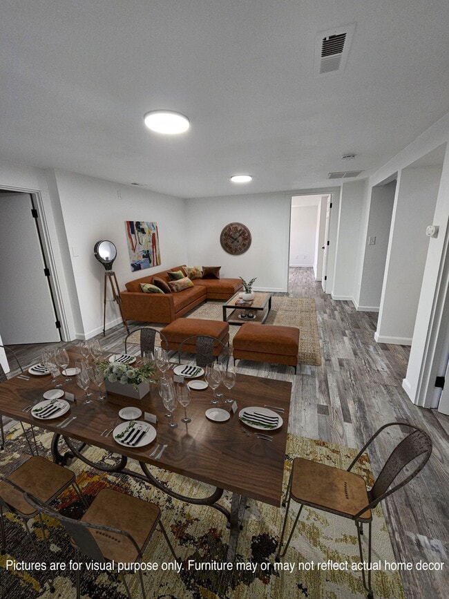 Building Photo - PRICE LOWERED SUMMER SPECIAL - Room #4 for...