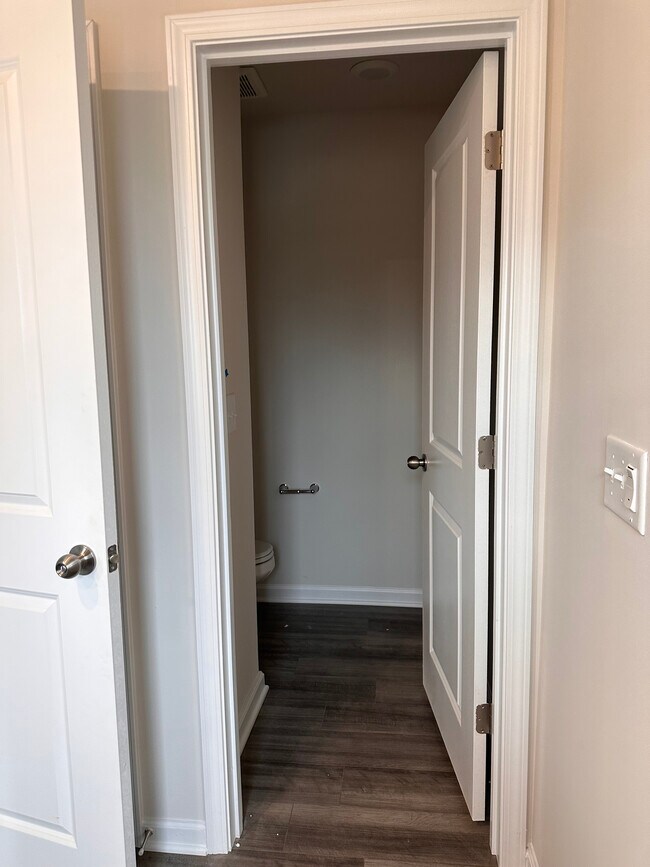 Building Photo - 12820 Canton Side Ave