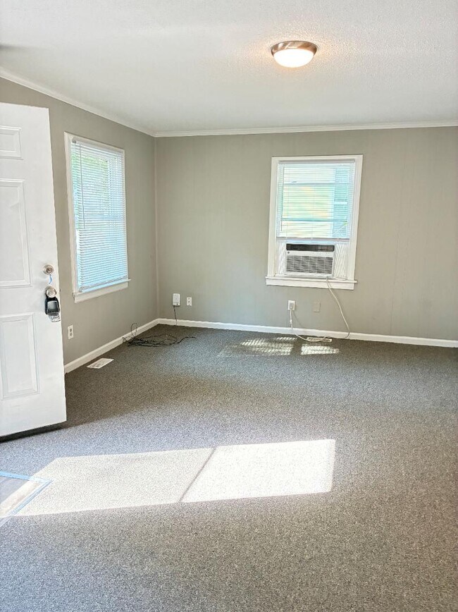 Building Photo - 307 Tarboro St