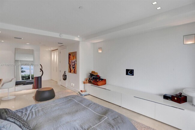 Building Photo - 3535 Hiawatha Ave