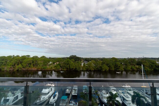 Building Photo - 202 Ivory Coral Ln