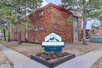 Building Photo - Olympic Gardens