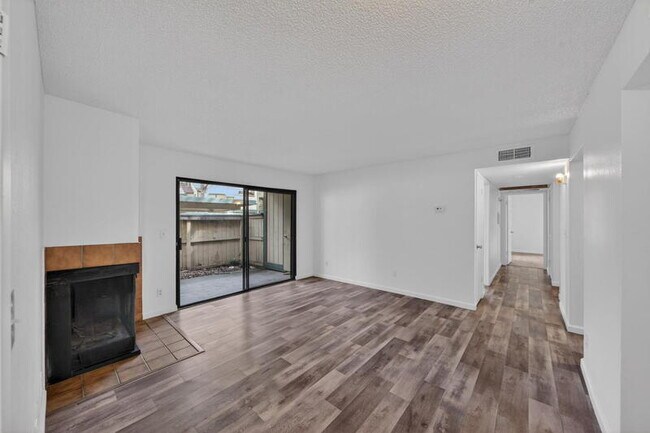 Building Photo - 251 Del Verde Cir