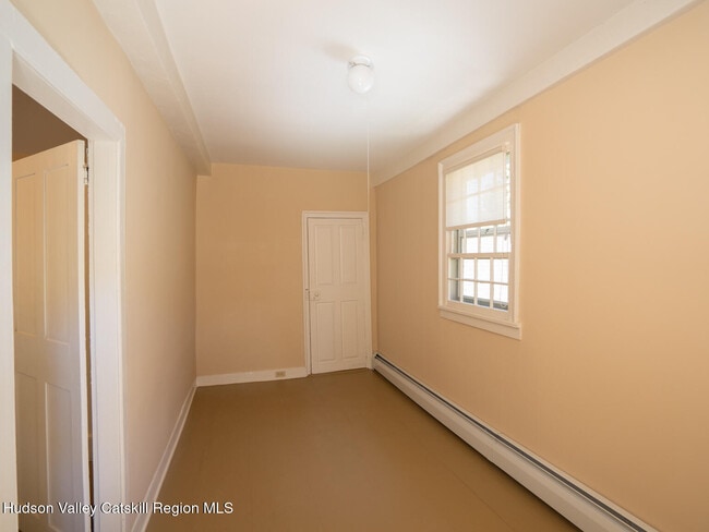 Building Photo - 2704 NY-9H