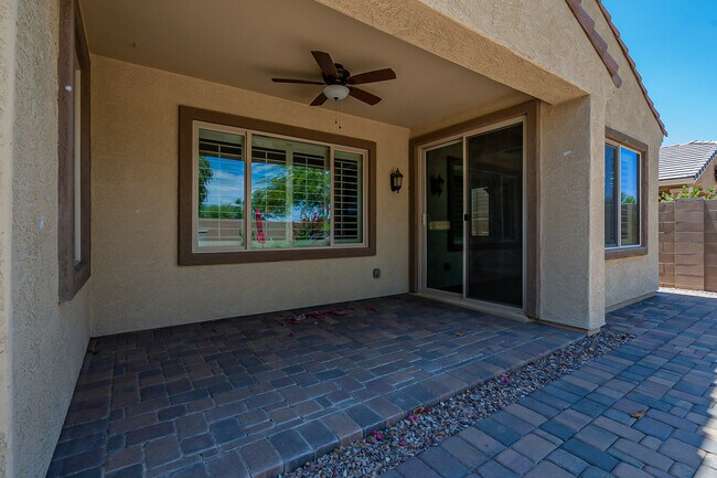 Building Photo - 28315 N Welton Pl