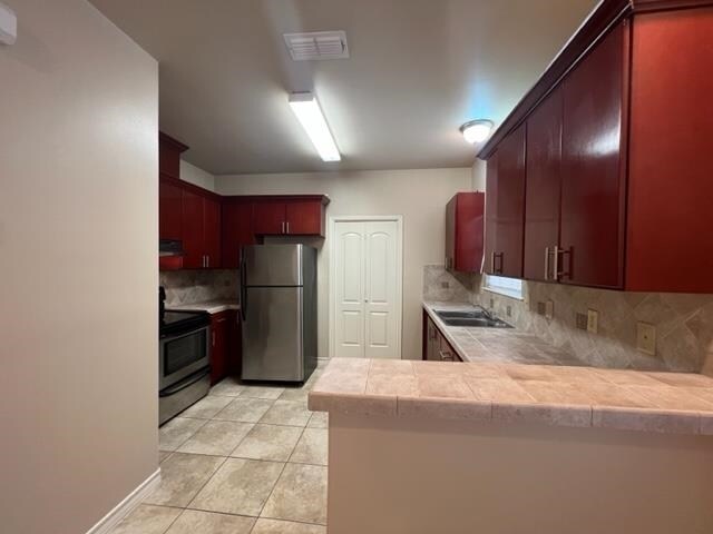 Building Photo - 710 Alta Vista Dr