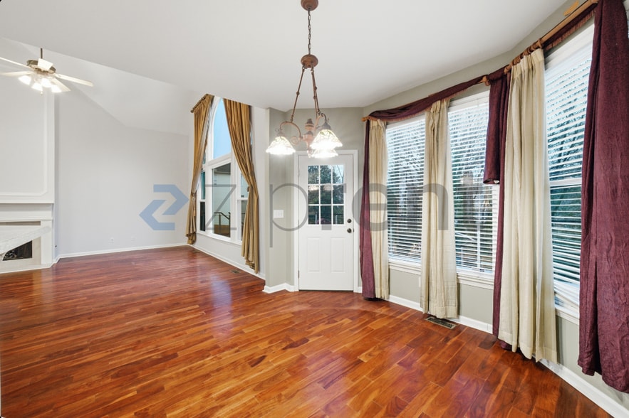 Building Photo - 2505 Madison Commons