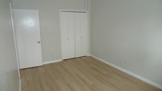 Building Photo - 7015 Caladero Dr