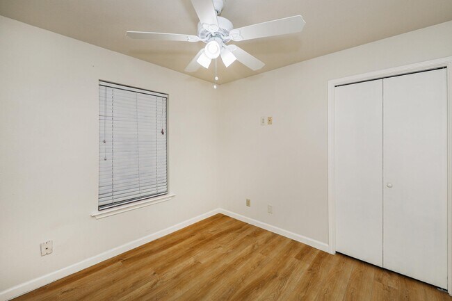 Building Photo - 9001 Taiga Ct