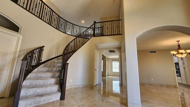 Building Photo - 4 Bedroom Home in the Kerby Estates Commun...