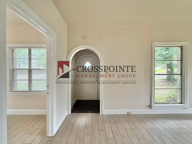 Building Photo - Beautiful 4 bedroom 2 bath home in the heart of Tyler!