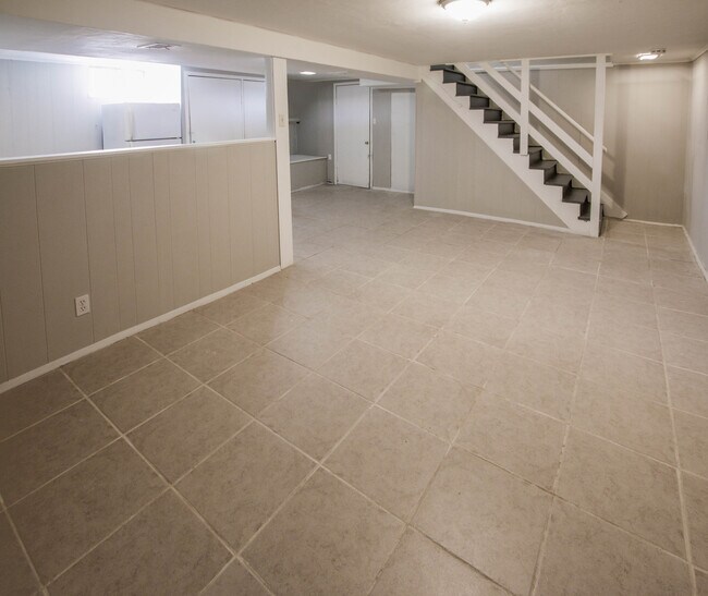 Building Photo - 1419 Drayton Ave