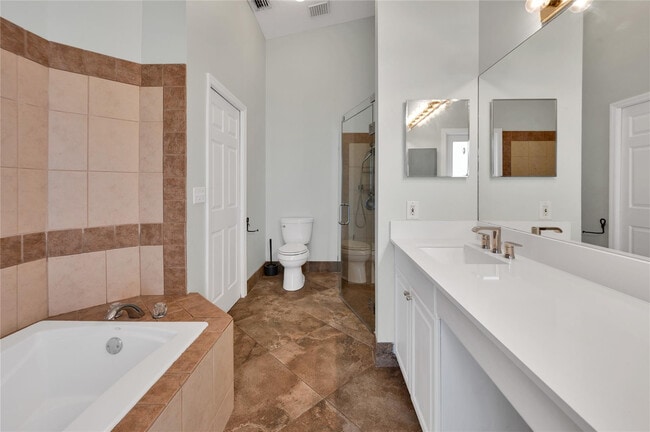 Building Photo - 8949 NW 45th Ct