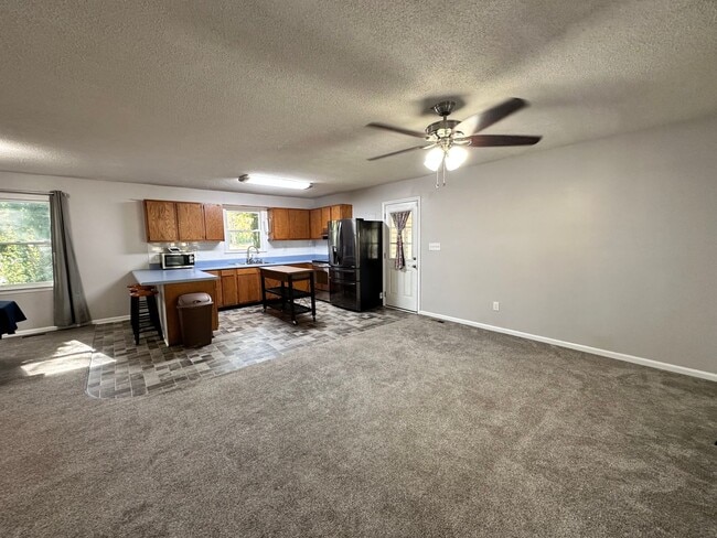 Building Photo - Exclusively Offered by Muse Realty Rentals, LLC