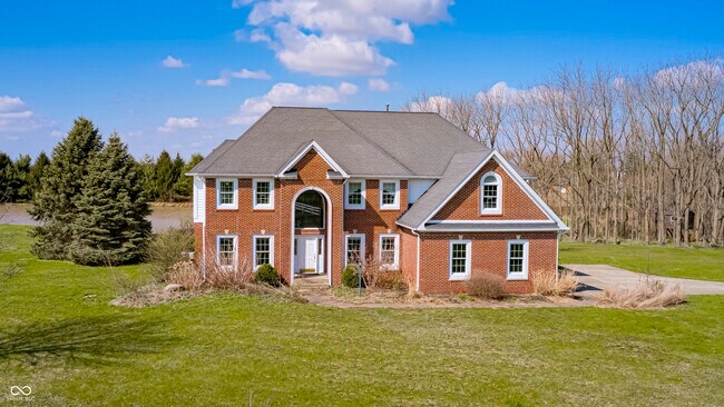 Building Photo - 2009 W 250 N