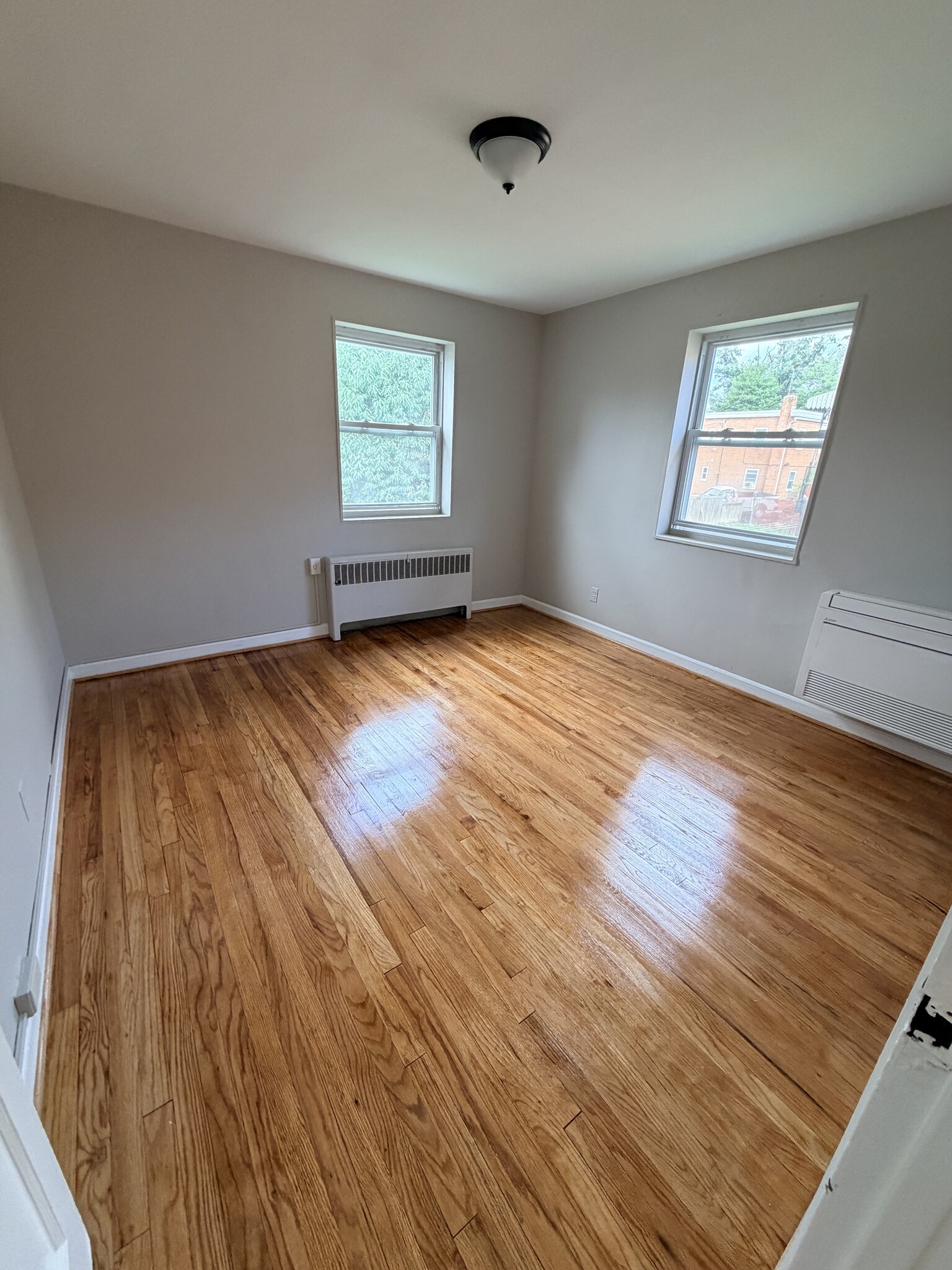 Building Photo - 7805 Lockney Ave