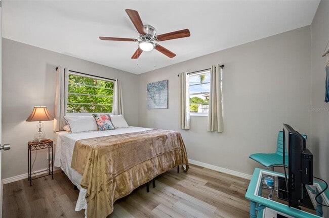 Building Photo - 4704 W Wyoming Ave