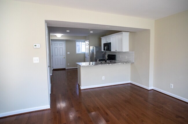 Building Photo - 1357 N Van Dorn St