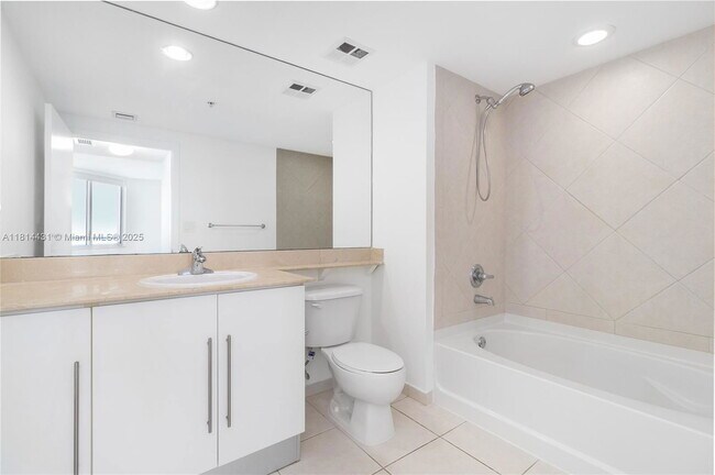 Building Photo - 335 S Biscayne Blvd
