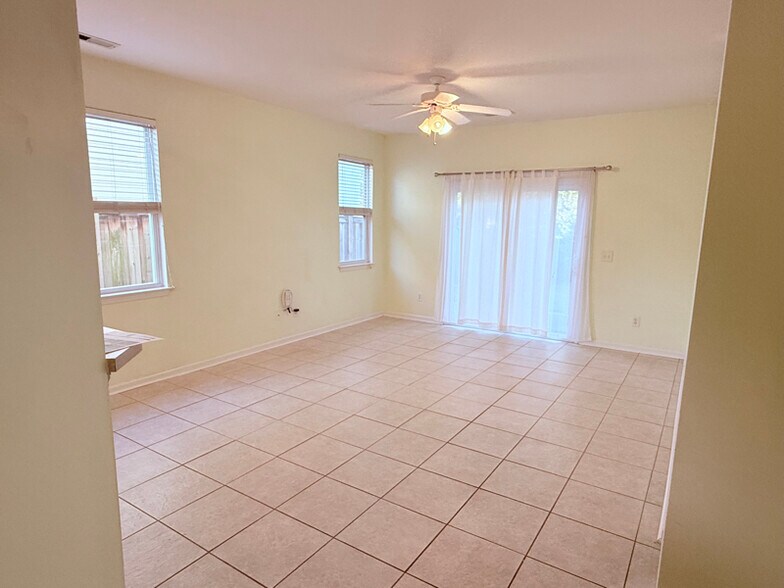 Building Photo - 9496 Night Harbor Dr