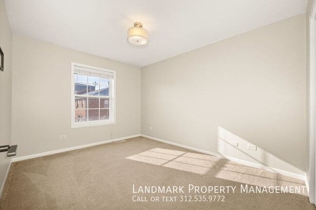 Building Photo - 6431 W 64th Pl