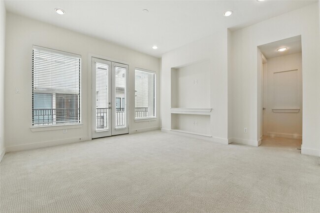 Building Photo - 1611 Spring St