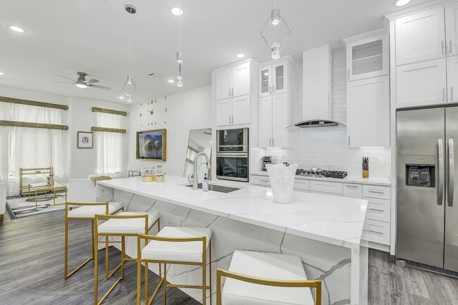 Building Photo - 4013 St Augustine St