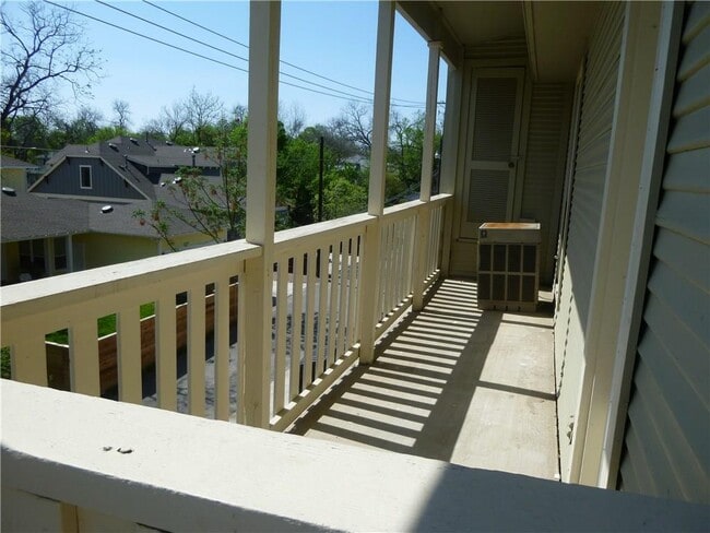 Building Photo - 4401 Speedway