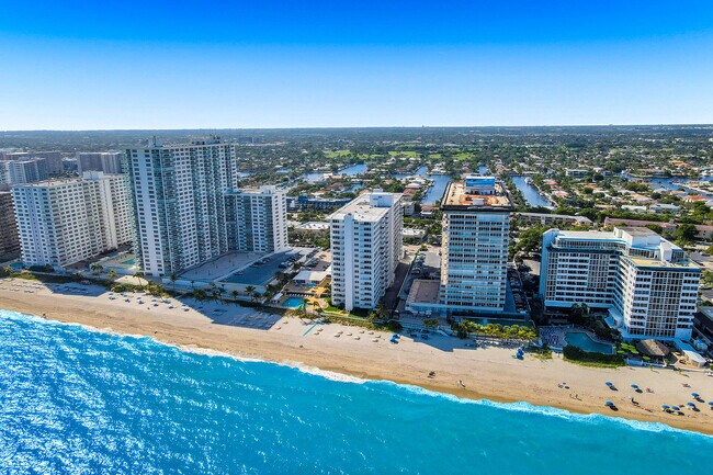 Building Photo - 4010 Galt Ocean Dr